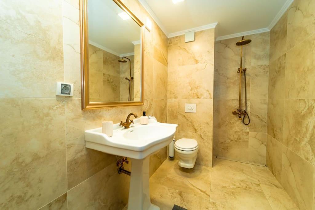 Lux Apart Karlovo Buitenkant foto